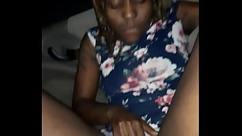 My girl got mad cause I didn't fuck her so she played with pussy while we was driving