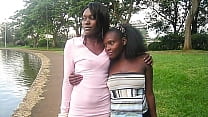 Appuntamento di sesso in bagno con amanti lesbici africani segreti