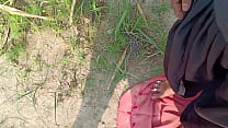 गांव वाली गर्लफ्रेंड की चूची दबा दबा कर चूत का पानी निकाल दिया