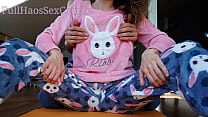Sexy StepSister in Pyjamas Compilation Teasing Spank Ass Masturbação e Ejaculação