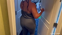 Colombian housekeeper tricked to clean room and suck dick! La Paisa  gets cream pie