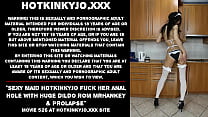 Sexy Maid Hotkinkyjo baise son trou anal avec un énorme gode rom MrHankey & prolapsus