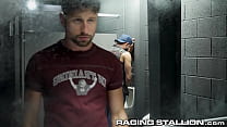RagingStallion - Drew Dixon é manipulado e fudido rapidamente