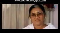 Heiße Mallu Tante SCHAUSPIELERIN fühlt sich heiß mit ihrem Freund Sexy Dhamaka Videos aus indischen Filmen 7