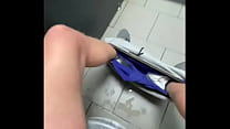 Öffentliche Toilette Fleckige Unterwäsche Straight Guy