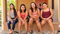 Upskirts de trois salopes salvadoriennes exhibant leur culotte