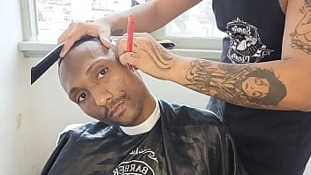 I went to cut the hair and paid for the cut Giving the Ass! COMPLETE AT XVIDEOS RED & ENZZOCARIOCA.COM