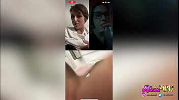 2 chicas y 1 trans se masturban en videollamada