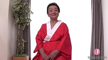 When Yuko Ogasawara, an 81-year-old widow, is a cheerful and energetic grandmother gives a massage to a young man, she shows off her age-old skills of making him impatience. - Intro
