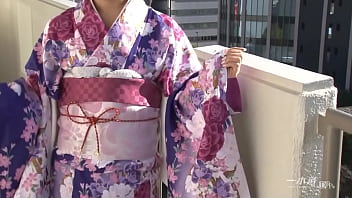 Rei Kawashima Introducing a new work of "Kimono", a special category of the popular model collection series because it is a 2013 seijin-shiki! Rei Kawashima appears in a kimono with a lot of charm that is different from the year-end and New Year