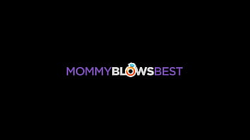 MommyBlowsBest - Blonde Stiefmutter mit großen Titten löst Depressionen mit Blowjob - London River, Billy Boston
