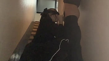 Blowjob removal on the stairs of an outdoor exposure apartment building