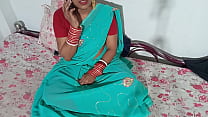 Бенгальская невестка простила арендную плату за дом, поцеловав арендодателя индийского бенгали XXX чистым голосом на хинди