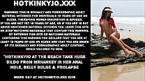 ビーチでのHotkinkyjoは彼女の肛門の穴、腹の膨らみと脱出でmrhankeyから巨大なディルドを取ります