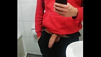 I stand up in the bathroom and jerk off! I want you to SUCK ME! on penis...Handjob in the bathroom HARD with this verga!
