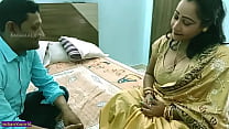 少年とのセックスを楽しんでいるインドのベンガルおばさん（パート-01）