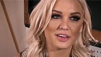OH MON DIEU! Anal Fuck Wife's Best Friend In The Office! Kenzie Taylor - Film complet sur FreeTaboo.Net