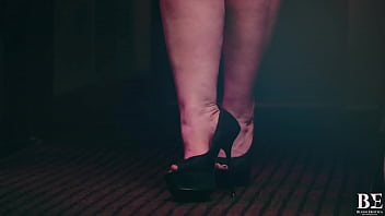 Promo Sexy GILF Masturbation Gets Off Avalon Drake Blush Erotica