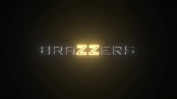 Твоя голографическая девушка мечты / Brazzers / полный стрим с www.brazzers.promo/dream