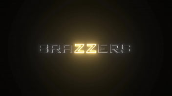 Acompañado - Medusa / Brazzers / transmisión completa de www.brazzers.promo/wit