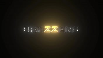 Blindfold On, Ass Up - Armani Black / Brazzers / stream completo de www.brazzers.promo/ass