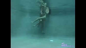 Sex Underwater: Hanging With Kasey Kox