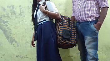 Estudante indiana se comportou mal com sua professora Mumbai Ashu