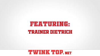 Jockstrap twink teen drills his trainer after practice-TWINKTOP.NET