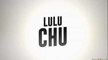 The Clumsy Intern - Lulu Chu / Brazzers / transmisión completa de www.zzfull.com/inter