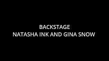 舞台裏、perv anal threesome atogm、Gina Snow and Natasha Ink、pissing? drink spit、plexiglass rimming、cream