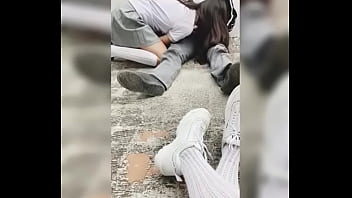 MEILLEURS AMIS Des étudiants salopes de l'école technique ont enregistré en train de sucer la bite d'un mec et de baiser à l'école! Écolière mexicaine amateur baise en public, étudiant