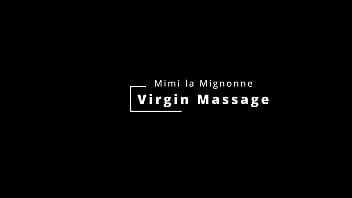 Sexy saftige unschuldige jungfräuliche Massage von Mimi