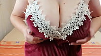Сводная сестра демонстрирует большую грудь в сексуальном нижнем белье для секса - DepravedMinx