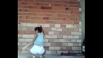 Novinha dançando funk sensuall