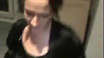 Жена трахается с машинным оргазмом, и у нее был еще один оргазм со скрытой камерой