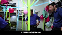PunishedThief - Подросток Minxx Marley пойман на краже в магазине в 3-й раз во время вечеринки и получает гэнгбэнг