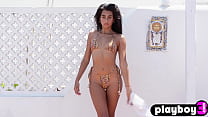 Playboy3.com - La jeune femme latine exotique Katherinne Sofia a montré un gros cul parfait et un corps parfait