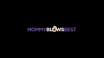 MILF TUTORA PELIRROJA TETONA relaja a su estudiante con una mamada descuidada - MommyBlowsBest