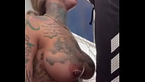 Sexy tatted ebony deepthroating dick