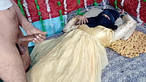geel gekleed desi bruid kutje neuken hardsex met Indiase desi Grote lul op Xvideos india xxx
