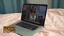 POV - Scopata in webcam con la piccola bionda Tiffany Tatum