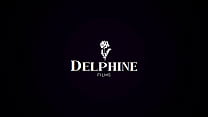 Delphine Films - La sexy église Aiden Ashley baise le prêtre