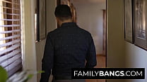 FamilyBangs.com ⭐ Joven cachonda de la familia desea la polla de su padrastro en su coño, Ashley Lane, Tommy Pistol
