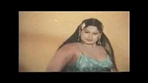 música de vídeo bangla garam masala (2)