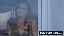 FamilyBangs.com ⭐ Stiefmutter verführt ihre bezaubernde Stieftochter Silvia Saige und Spencer Bradley