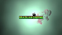 Cette bombasse a fait sa première scène de casting brésilien avec un corps chaud.