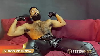 FetishHiveLive - Viggo Volkova - Robust and Hairy Stud Gets Freaky with Leather
