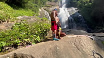 V&iacute_deo amador bastidores podendo a pretinha 18 na cachoeira no ar livre (COMPLETO NO RED E NO CHER)