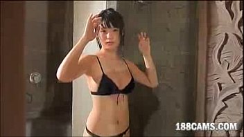 Mizuki Hoshina Lencería negra no desnuda
