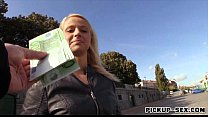 Süße Amateur Blondine Tschechin Monika in der Öffentlichkeit gefickt